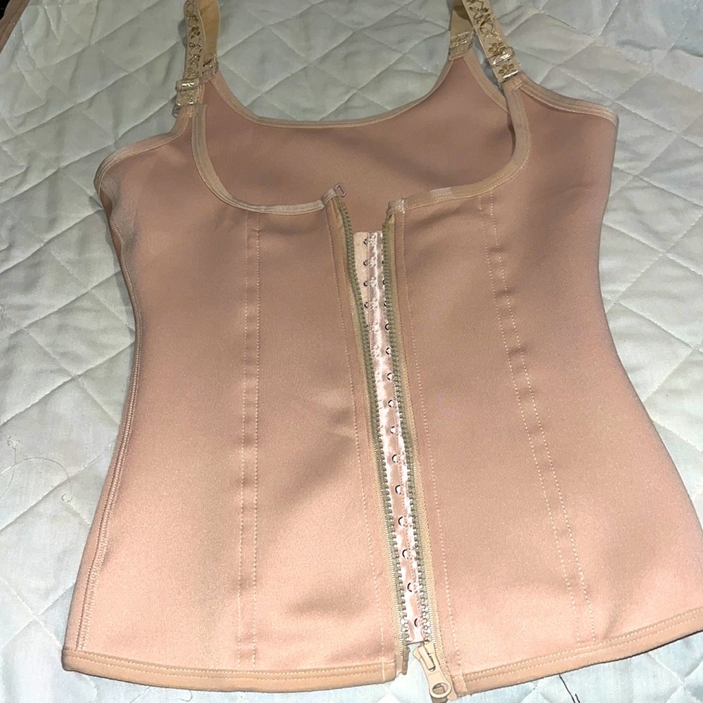 Waist trainer